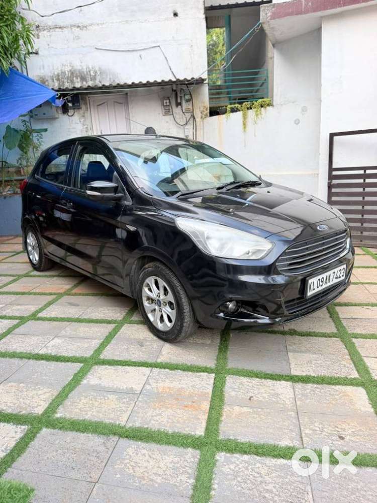 Ford Figo 1.2p Titanium Plus Mt, 2016, Petrol