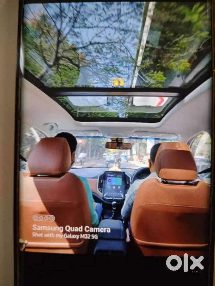 Mg Hector Plus 2022 Diesel 19000 Km Driven Top End With Sunroof