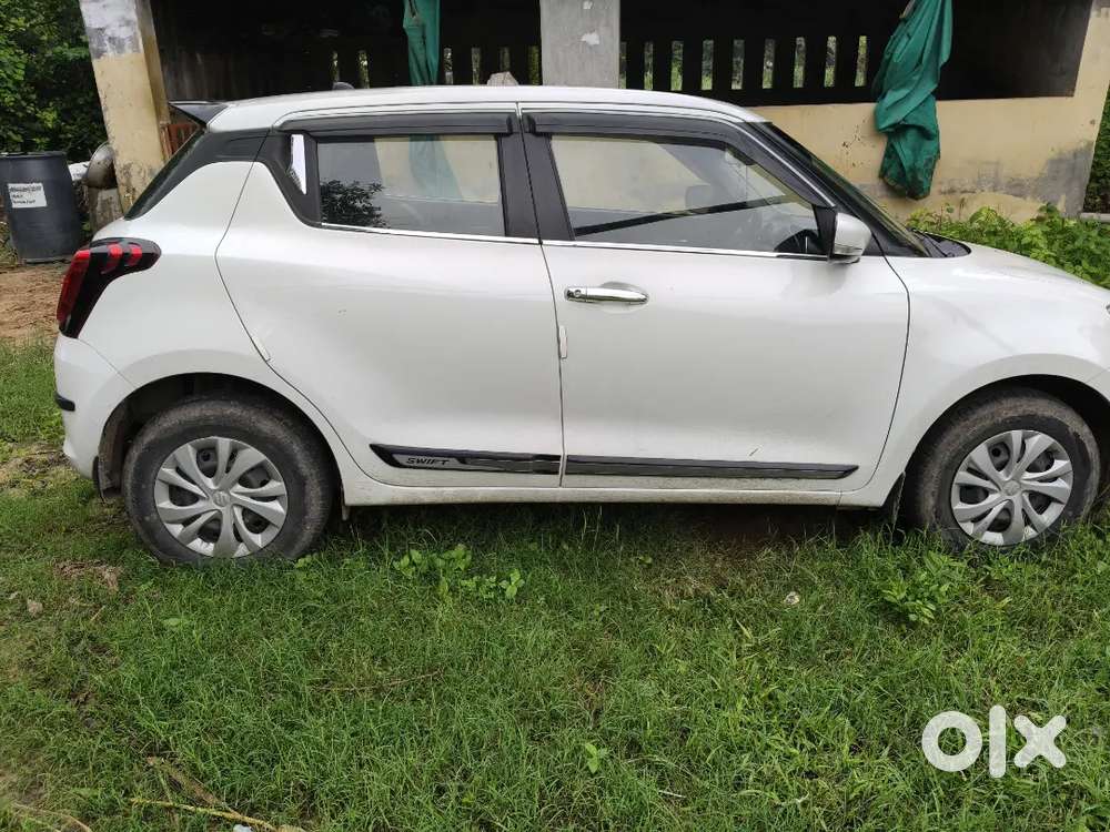 Maruti Suzuki Swift Vxi 2021