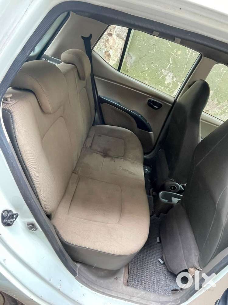 Hyundai I10 Sportz Petrol 2011