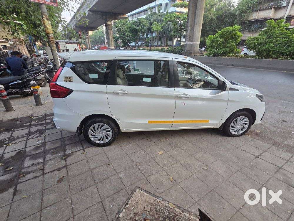 Maruti Suzuki Ertiga Vxi Cng, 2023
