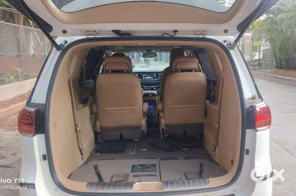 Kia Carnival Limousine Plus 7 Str, 2022, Diesel