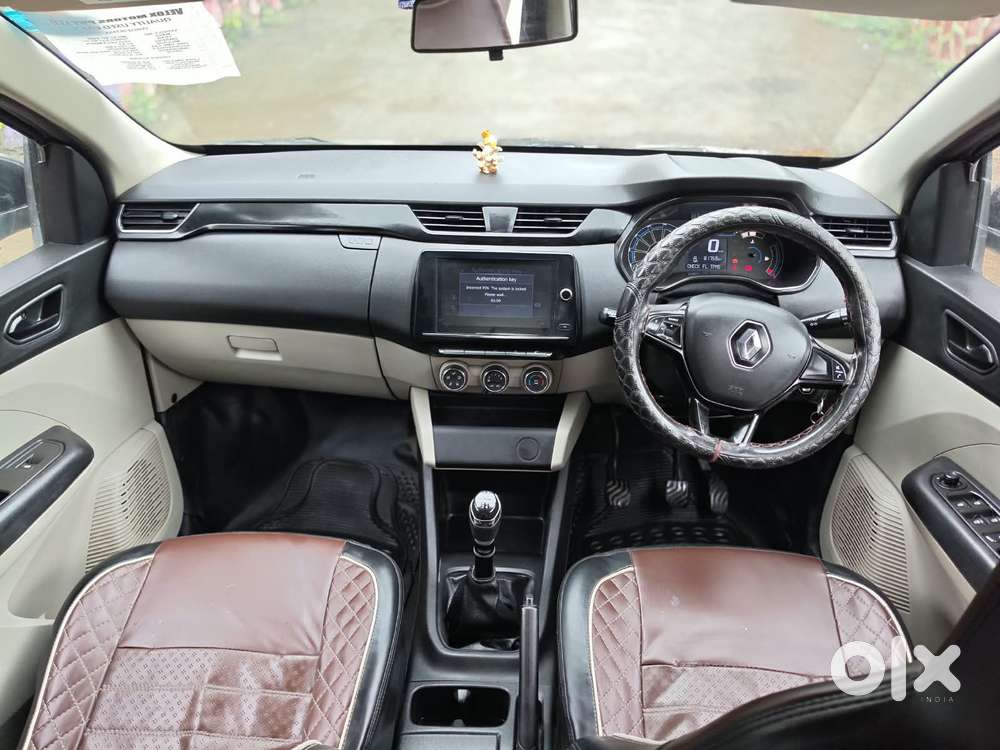 Renault Triber Rxt, 2023, Petrol