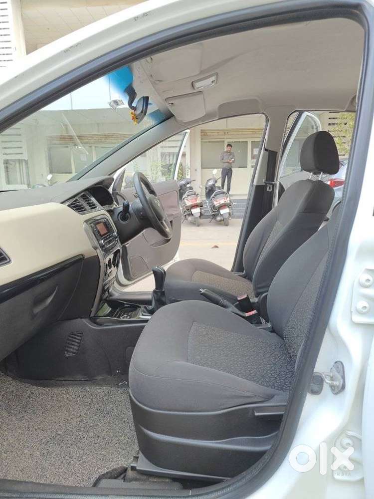 Tata Zest 1.2t Revotron Xm, 2016, Petrol