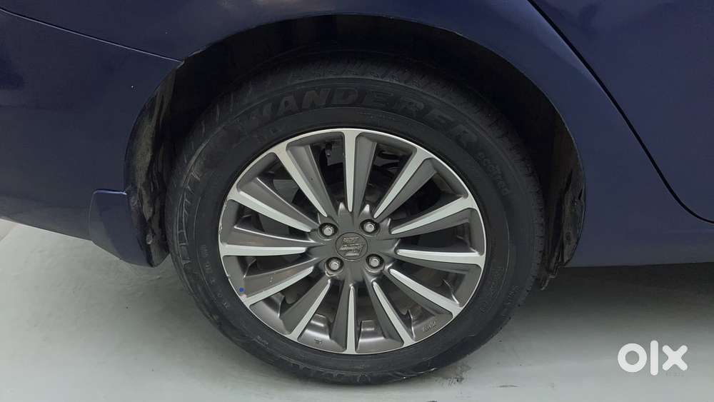 Maruti Suzuki Ciaz 1.5 Alpha Shvs Amt, 2019, Petrol