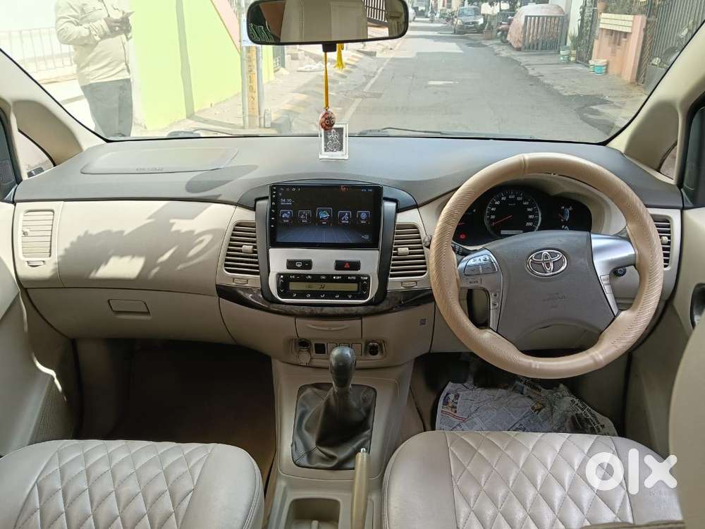 Toyota Innova 2.5 Zx 7 Str Bs-iv, 2014, Diesel
