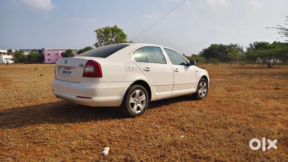 Skoda Laura L And K At, 2011, Diesel