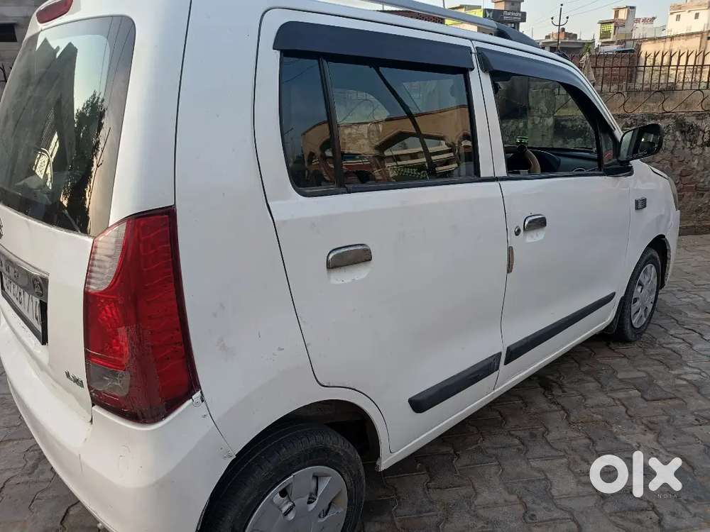 Maruti Suzuki Wagon R Stingray 2011 Petrol Well Maintained