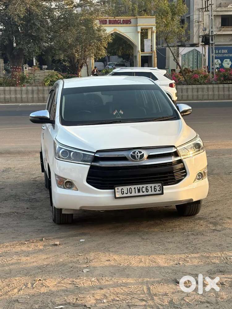Innova Crysta Disel Z Top Model