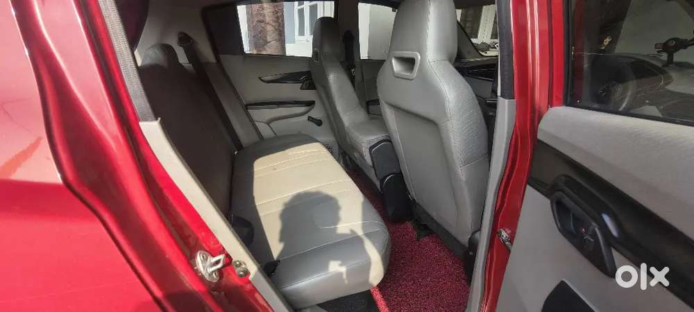 Mahindra Kuv 100 2017 Petrol/cng Only 32000 Km Driven