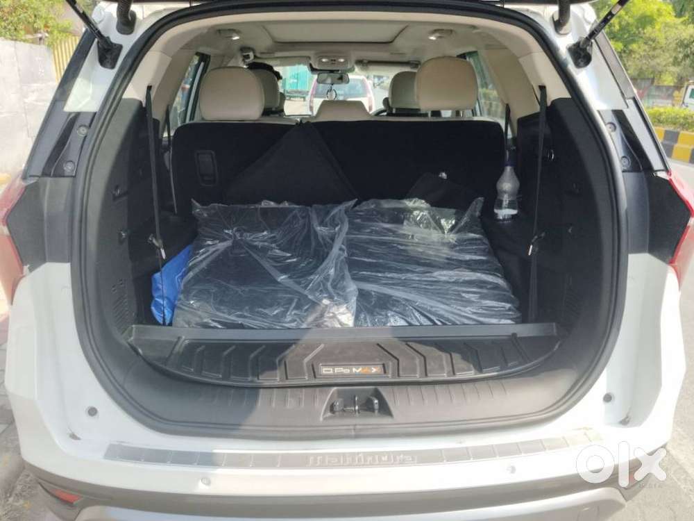 Mahindra Xuv700 2.2 Ax 7 Diesel Mt Str, 2025, Diesel