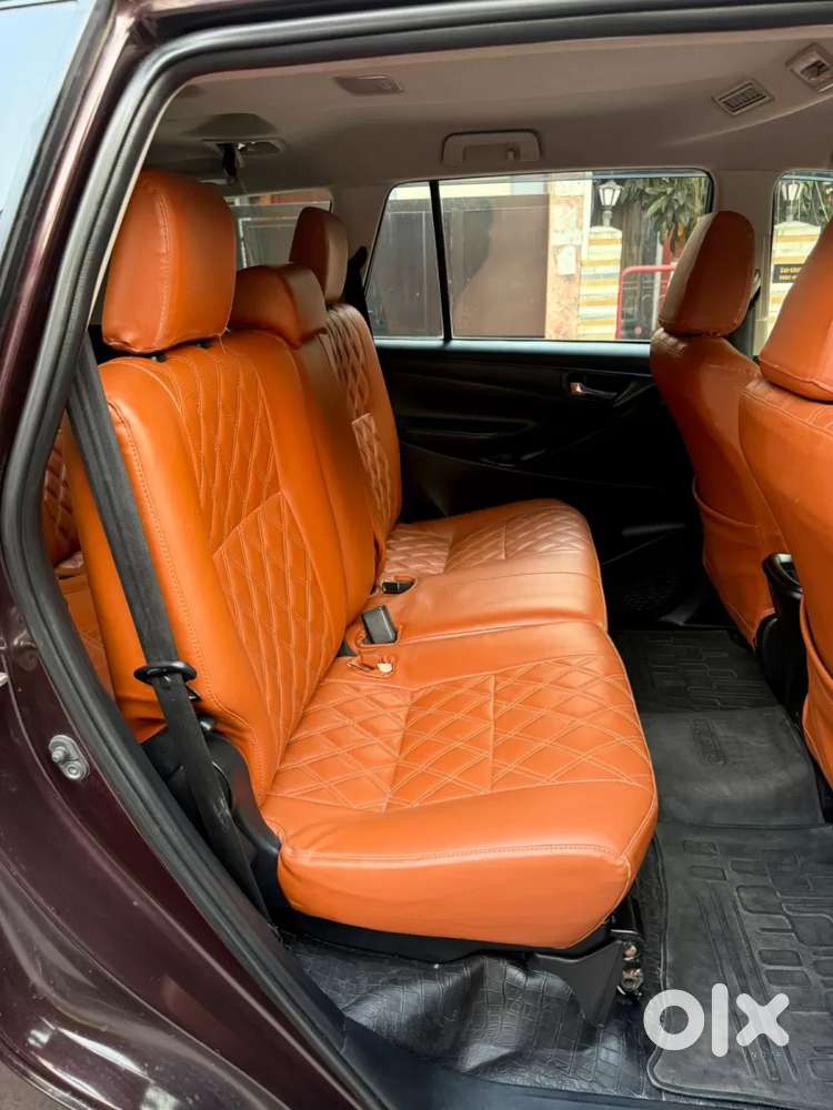 Toyota Innova Crysta [2020-ongoing] 2.4 Gx 8 Str, 2017, Diesel
