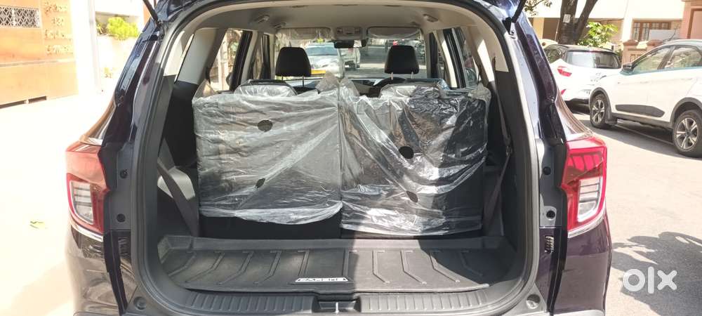Kia Carens G 1.5 6mt Premium (o) 7-seater, 2024, Petrol
