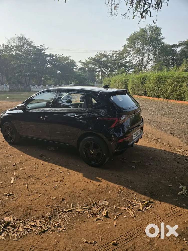 The Hyundai I20 Sportz (o) Knight Edition