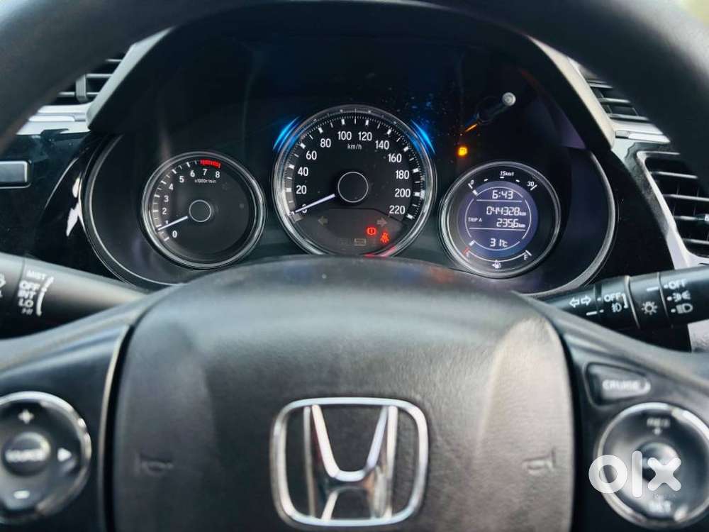 Honda City Vx (o) Mt I-vtec, 2023, Petrol