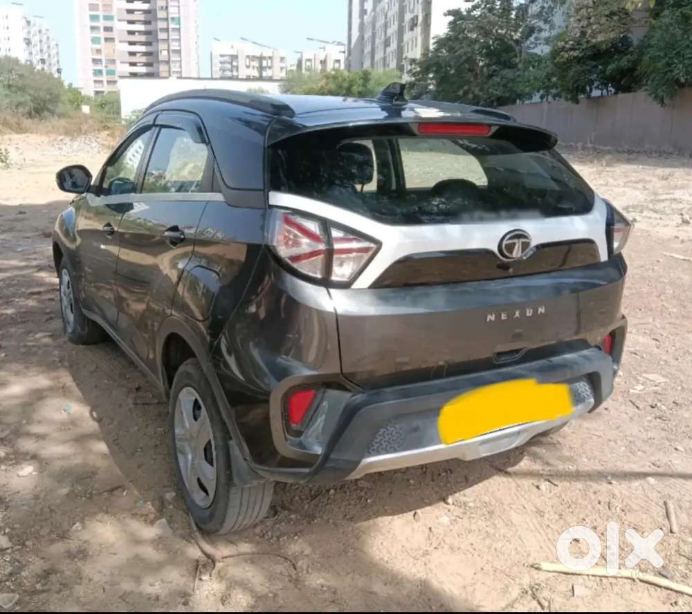 Tata Nexon Xz Petrol 29k Kms 1.2 Revtron