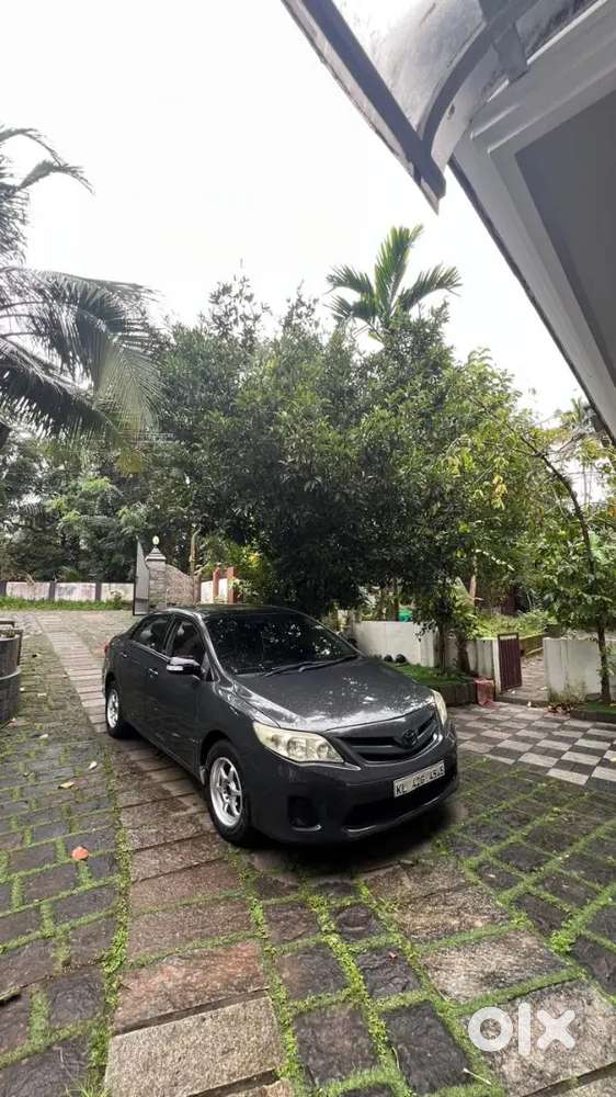 Toyota Corolla Altis 2012 Diesel Manual Car