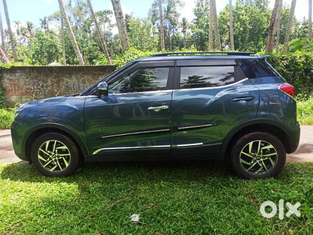 Mahindra Xuv300 1.2 W8 Amt Petrol, 2022, Petrol