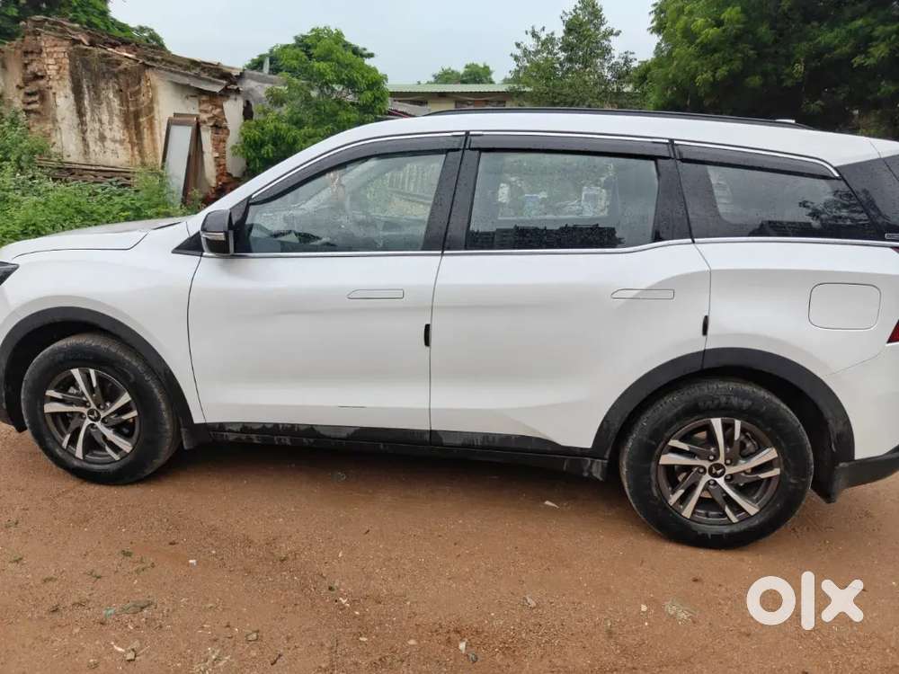 Mahindra Xuv700 Diesel 2025