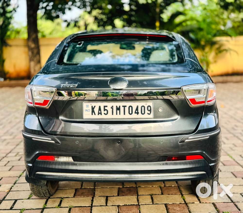 Tata Tigor, 2022, Petrol