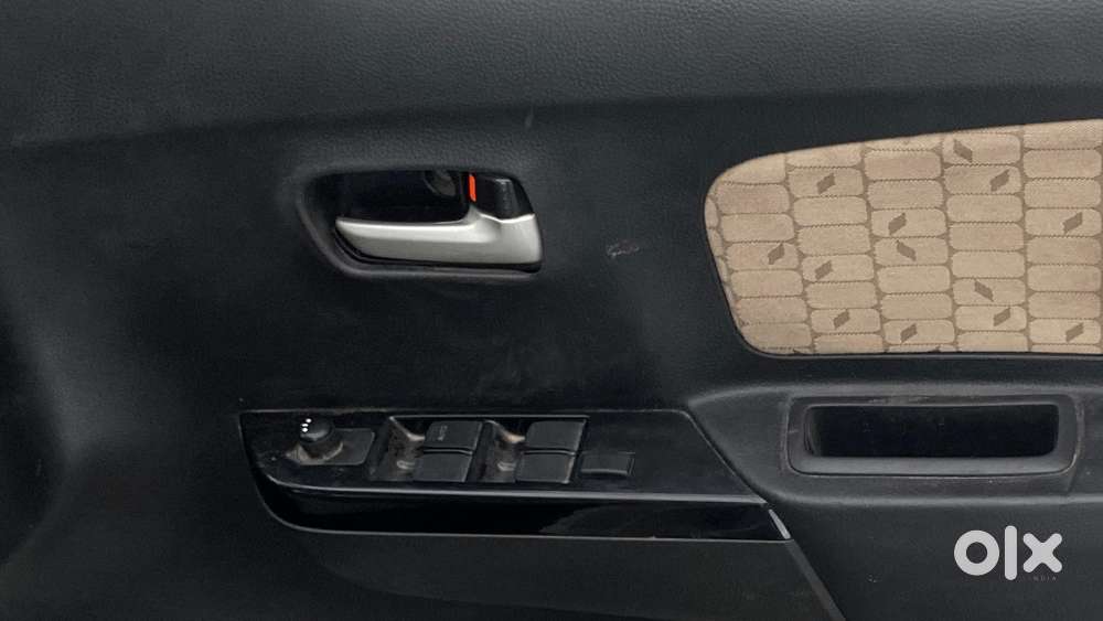Maruti Suzuki Wagon R 1.0 Vxi, 2018, Petrol