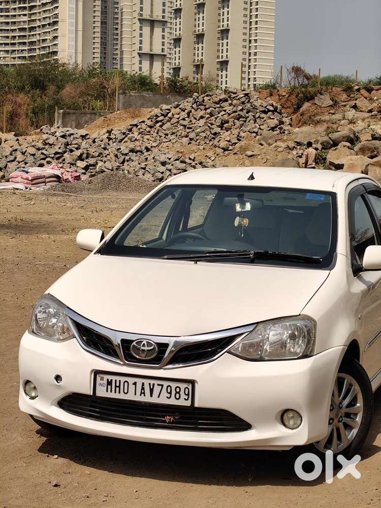 Toyota Etios 2011 Cng & Hybrids Well Maintained