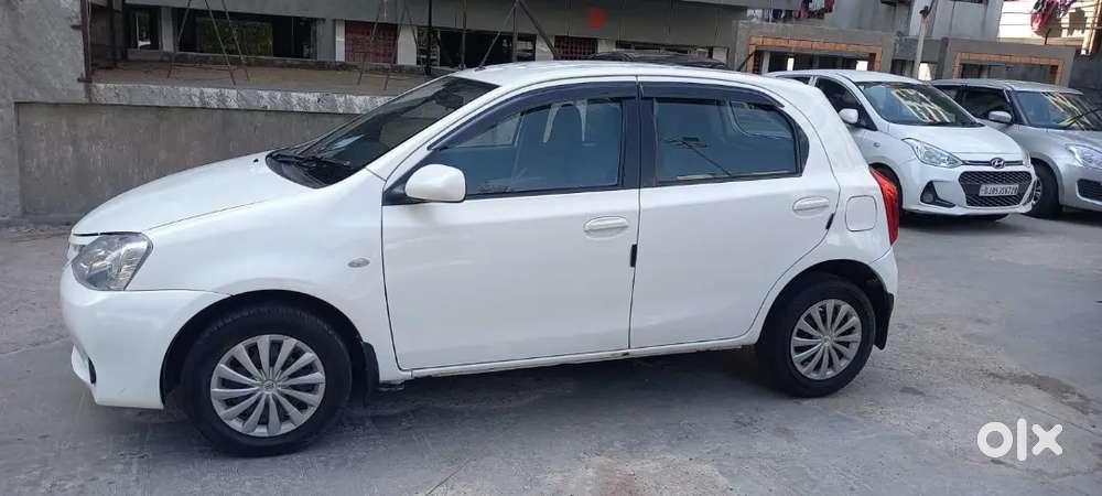 Toyota Etios Liva Diesel Manual 2012