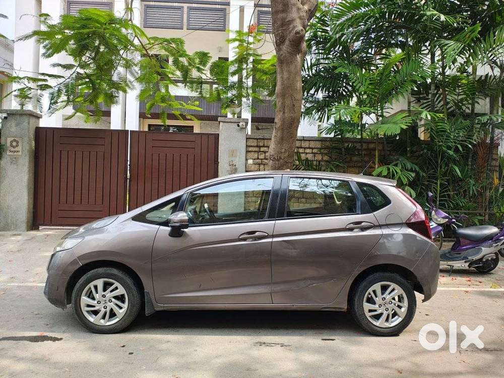 Honda Jazz V Mt Privilege, 2015, Petrol