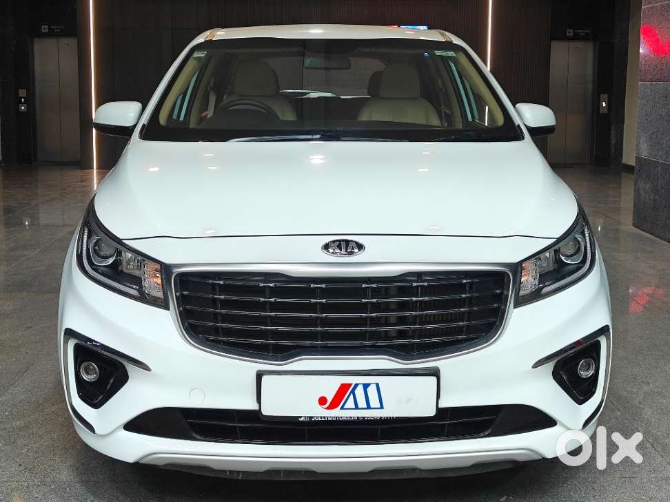 Kia Carnival Premium, 2021, Diesel