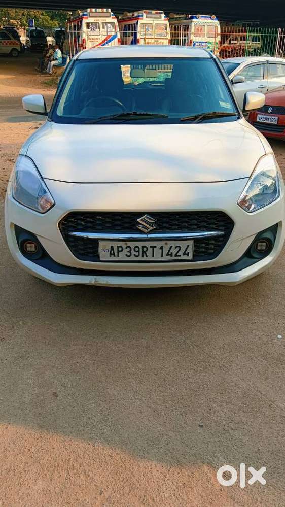 Maruti Suzuki Swift 1.3 Zxi, 2022, Petrol
