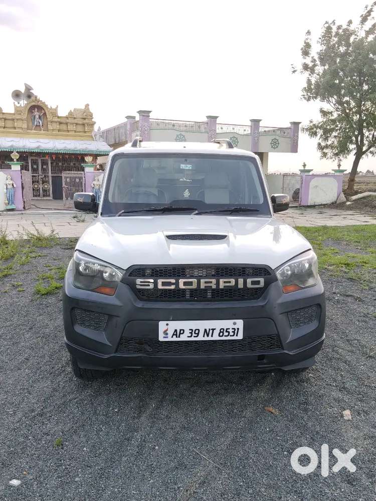 Mahindra Scorpio (9 Seater) S2  Modal 2015