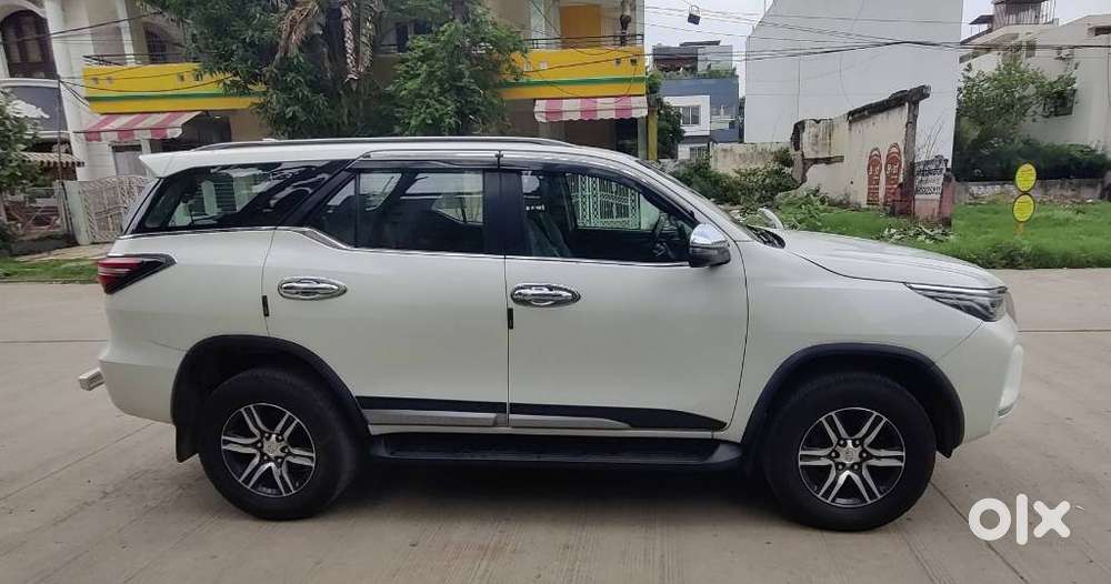 Toyota Fortuner 4x2 At 2.8 Diesel, 2021, Diesel