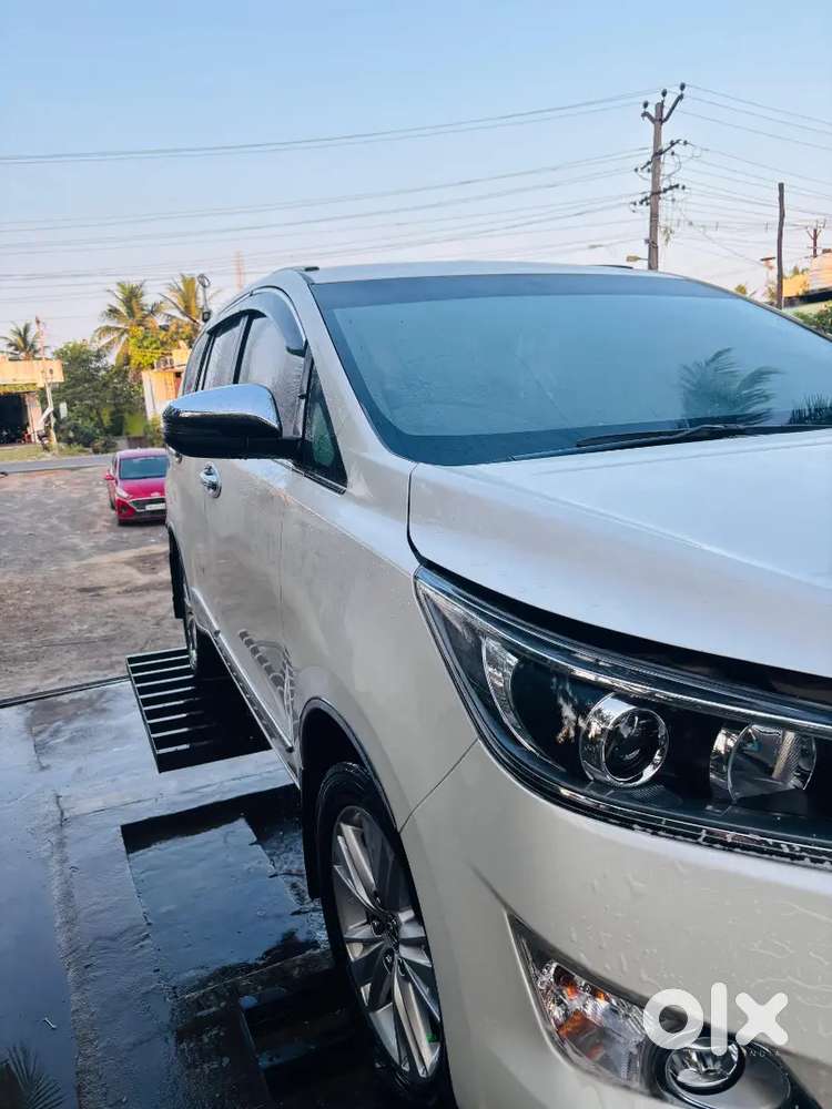 Toyota Innova Crysta 2020 Diesel 124000 Km Driven