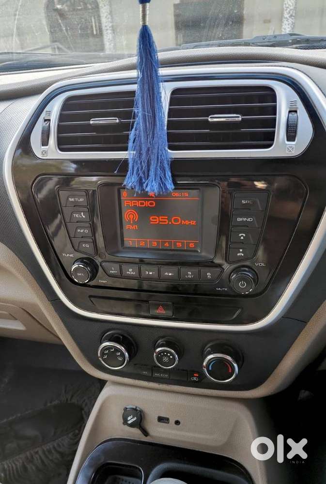 Mahindra Tuv 300 T8, 2018, Diesel
