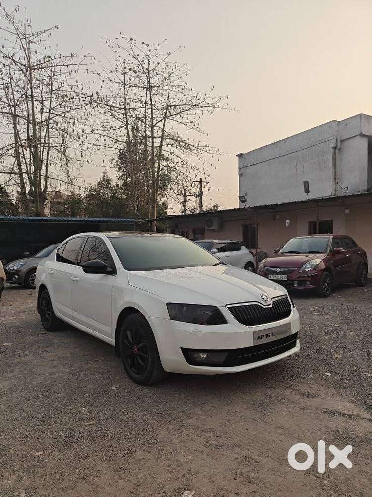 Skoda Octavia 2.0 Tdi Style Plus At, 2016, Diesel
