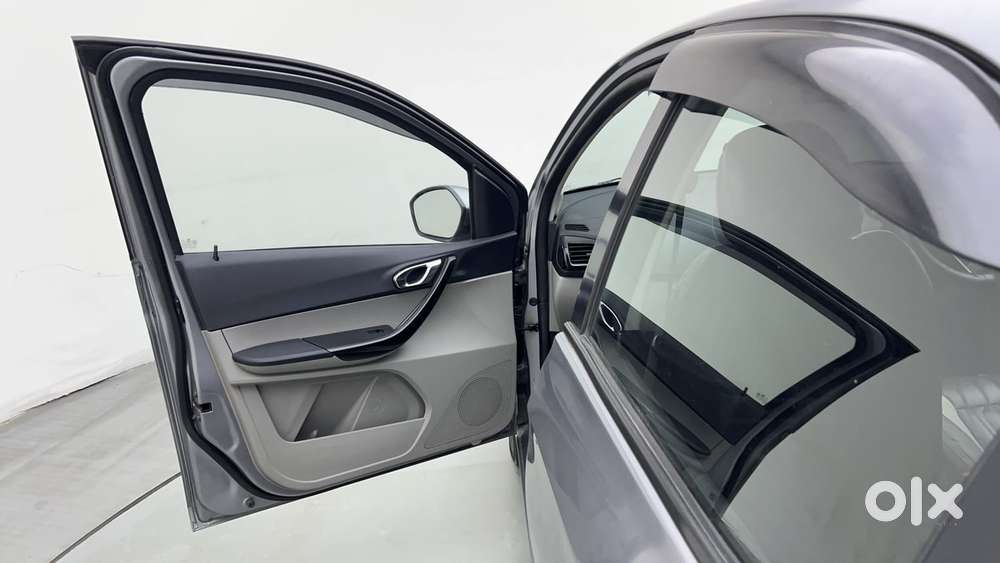 Tata Tiago 1.2 Revotron Xz Plus, 2019, Petrol