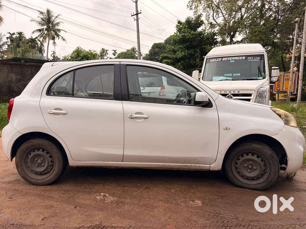 Nissan Diesel Car 2015
