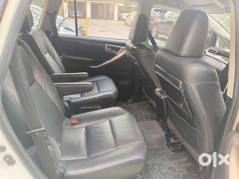Toyota Innova Crysta 2.8 Touring Sport.