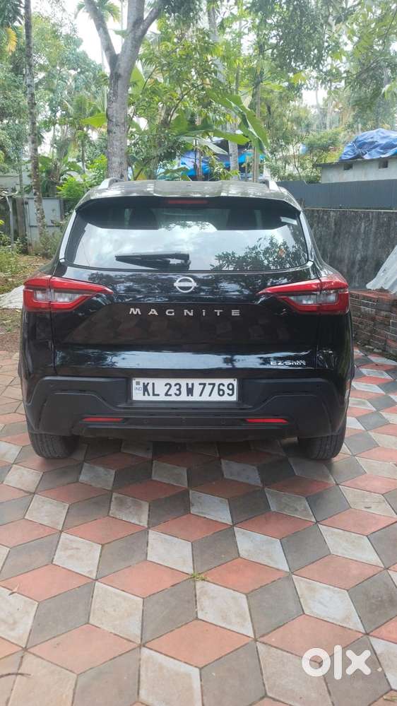 Nissan Magnite Kuro Edition 1.0 Turbo Petrol Mt, 2024, Petrol