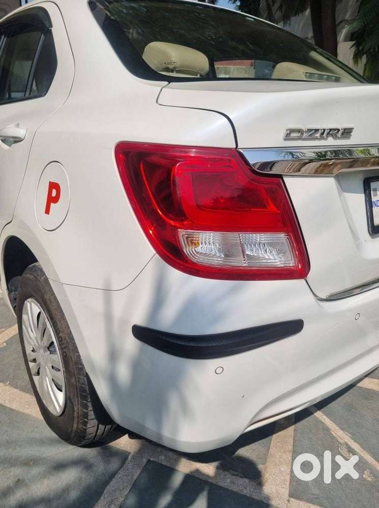 Maruti Suzuki Dzire 1.2 Vxi, 2022, Petrol