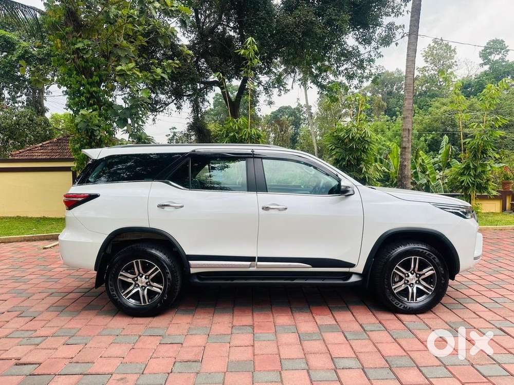Toyota Fortuner 2022 Diesel 12000 Km Driven
