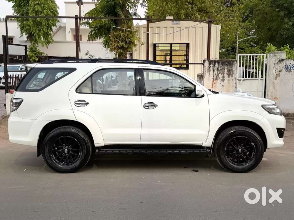 Toyota Fortuner, 2014, Diesel