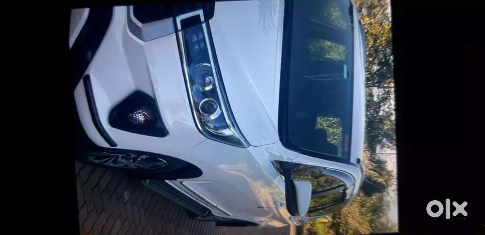 Innova Crysta 2022