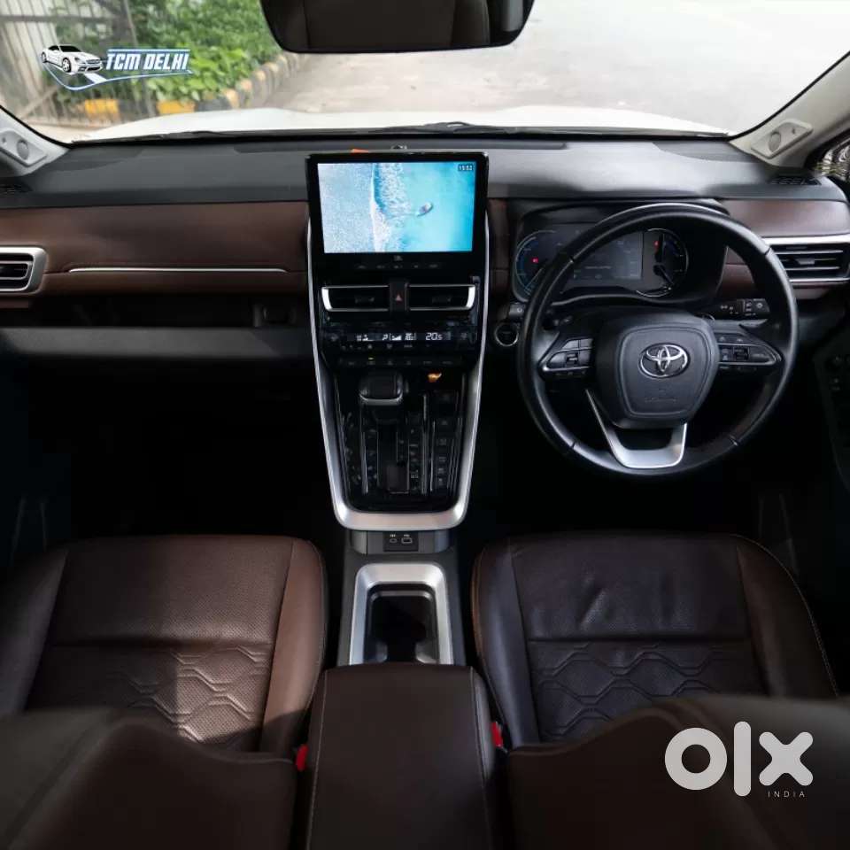 Toyota Innova Hycross 2.0 Zx Hybrid 7 Str, 2023, Petrol