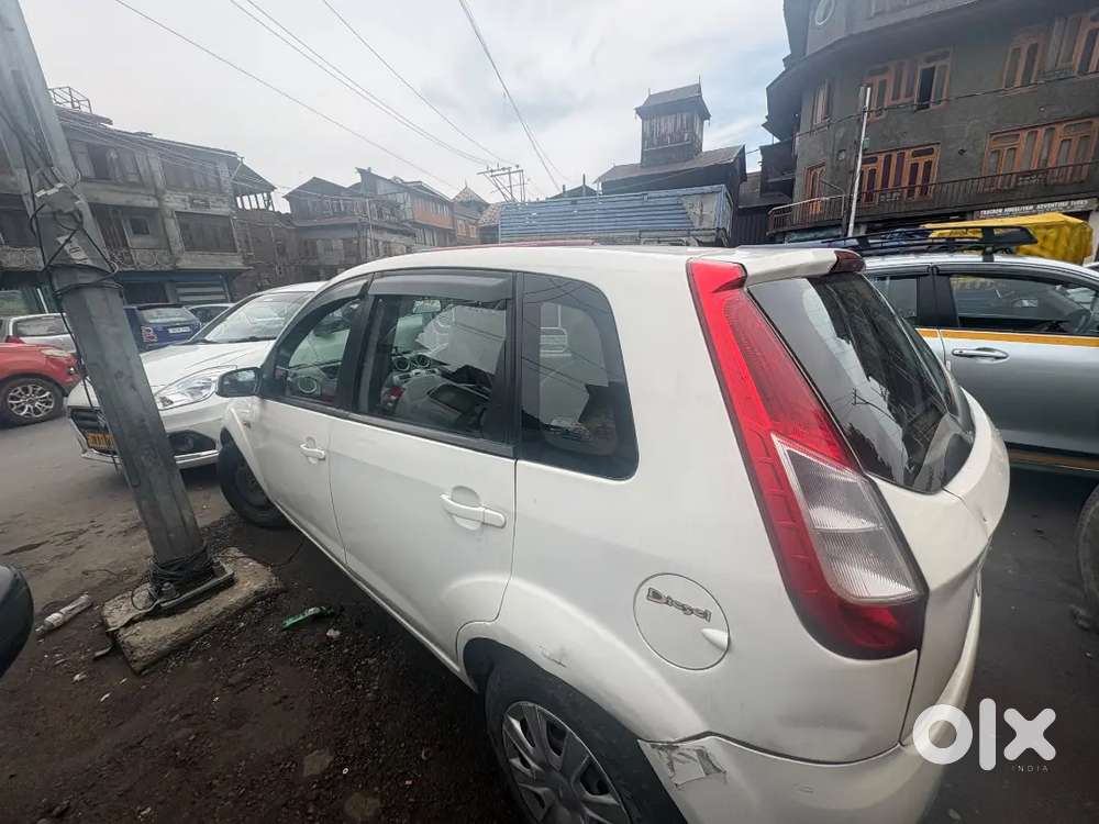 Ford Figo Diesel Zxi 2013