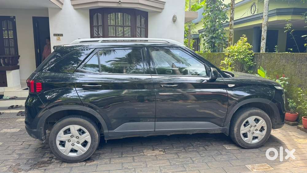 2022 Hyundai Venue Petrol