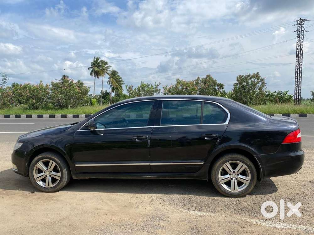 Skoda Superb, 2011, Petrol