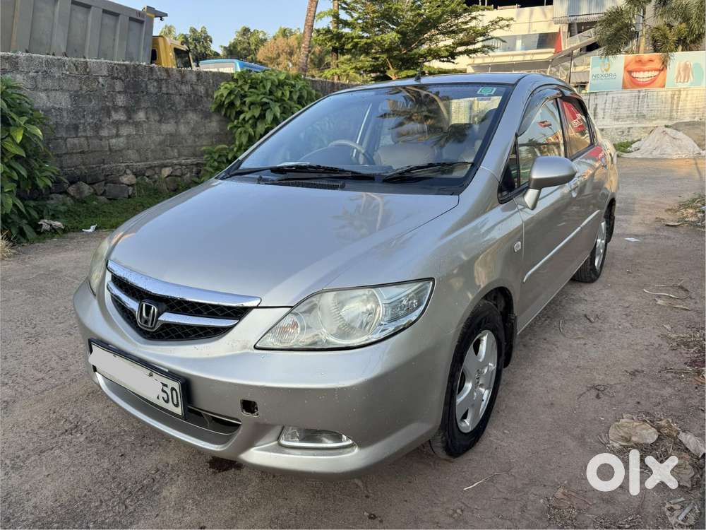 Maruti Suzuki Swift Lxi Option, 2007, Petrol