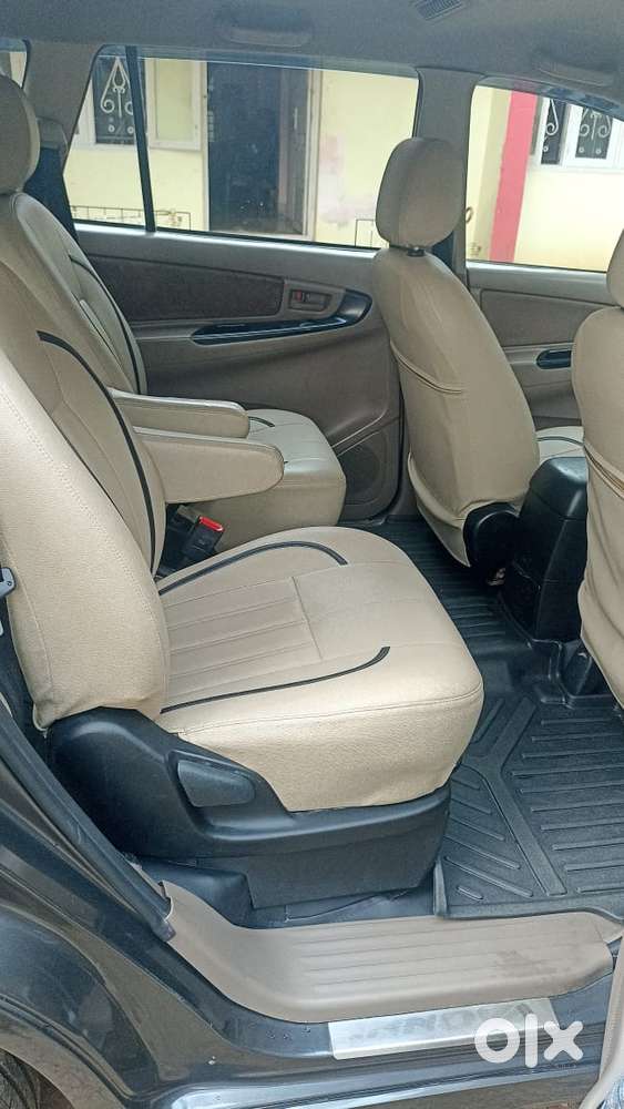 Toyota Innova [2013-2016] 2.5 G4 7 Str, 2015, Diesel