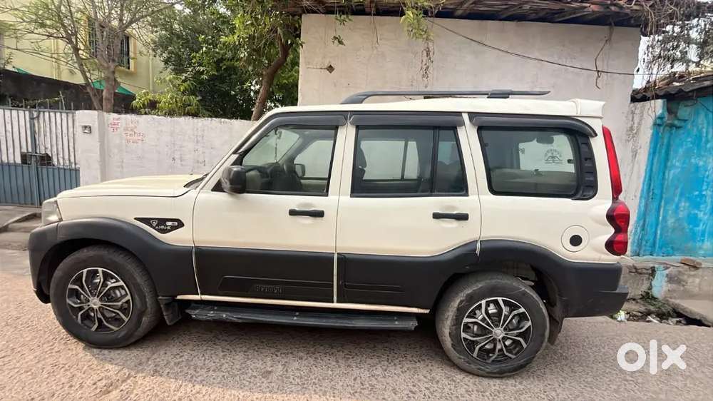 Mahindra Scorpio Classic 2023